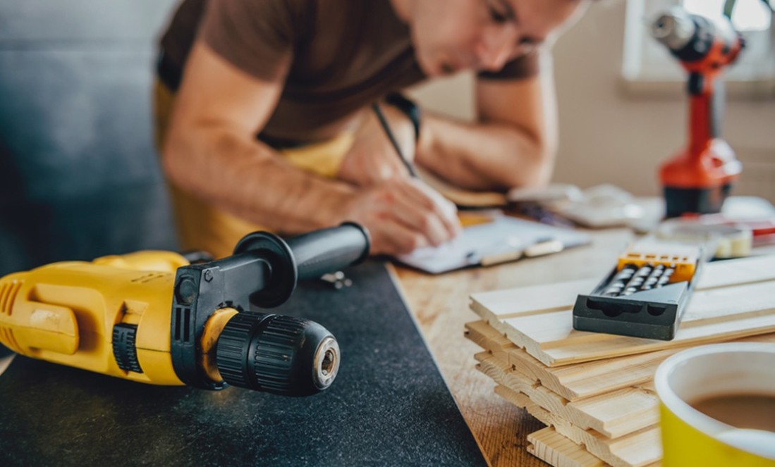 New Dewalt Cordless Electrical Cable Stapler